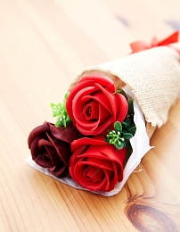Букет из 3 роз